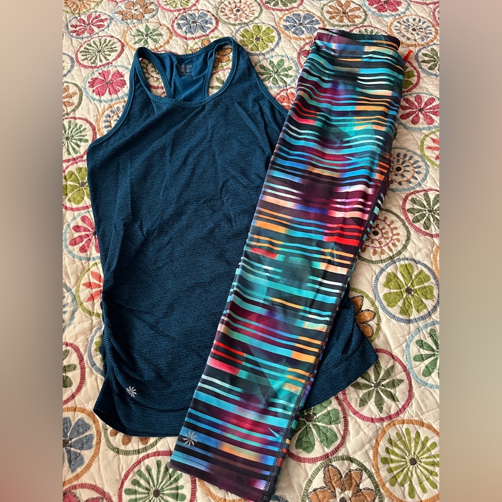 Athleta Sonic Crop tights and rouched run tank.  Both Size Small.